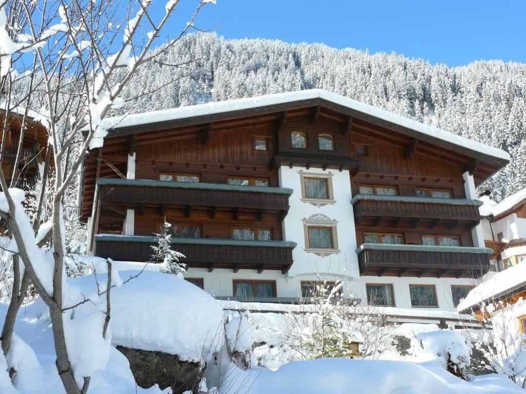 Apart - Und Fruehstueckspension Jaegerheim Kaunertal Eksteriør billede